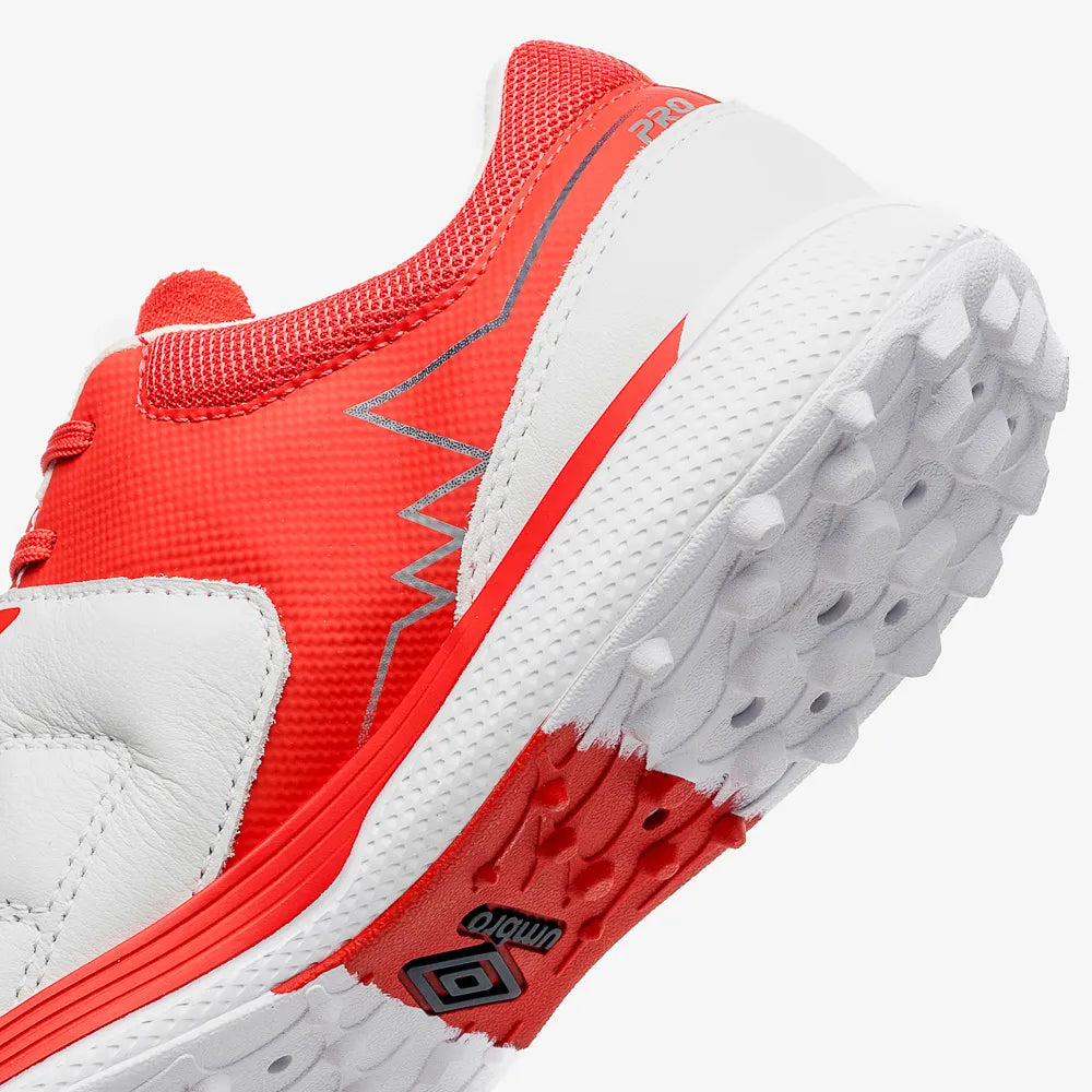 Chuteira Society Umbro Adamant Master Class Pro Bump England
